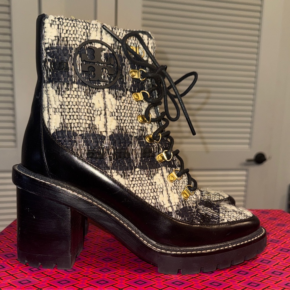 Tory Burch miller 9mm lug sole bootie size 9.5